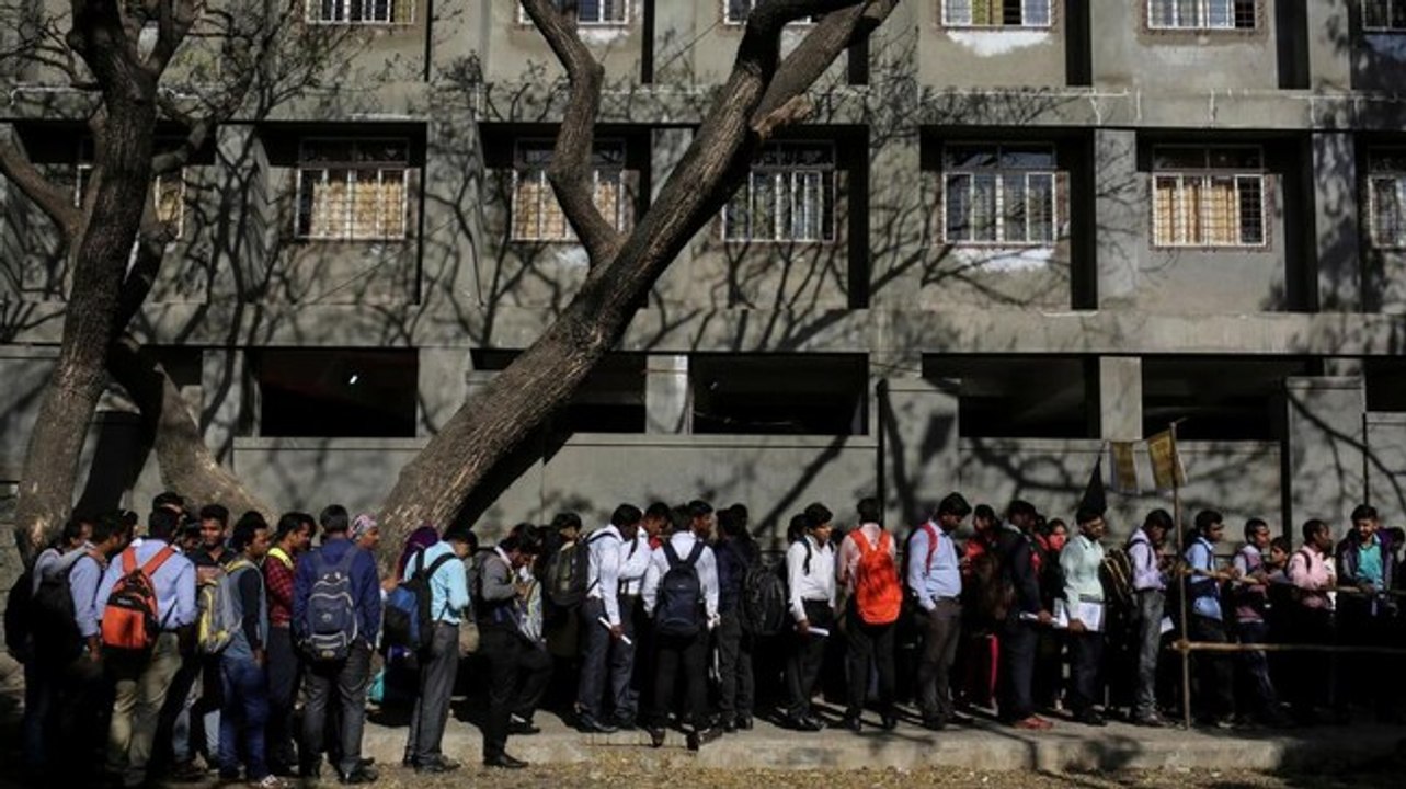 Decoding economic crisis: India's urban unemployment rate goes up to  nearly 10% in August