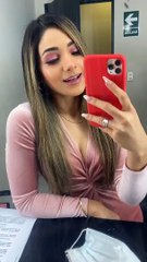 Andrea Arana modela su vestido instagram story