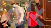 Una jauría ultraizquierdista ataca a 2 diputados de Vox en Barcelona y les fuerza a protegerse en un hotel