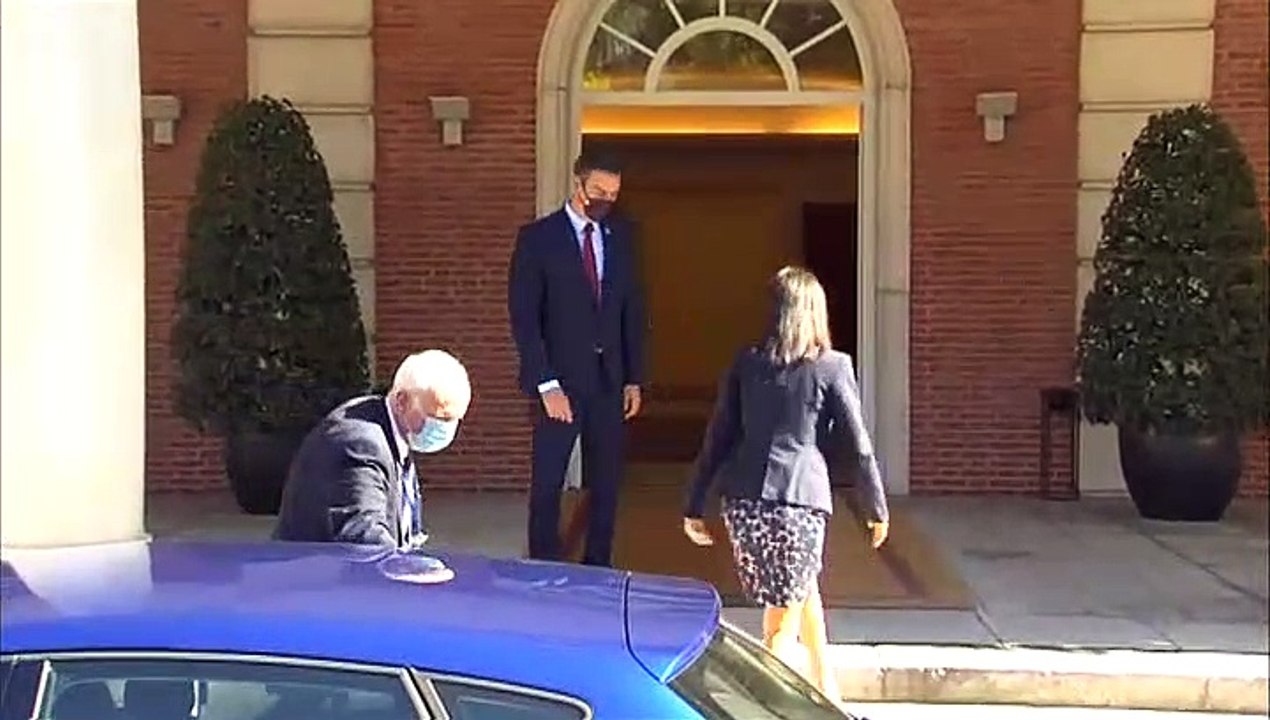 Sánchez se reúne en Moncloa con Arrimadas para sondear su apoyo a los Presupuestos