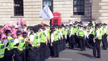 Police swoop in to quickly arrest Extinction Rebellion protesters on second day of demonstrations