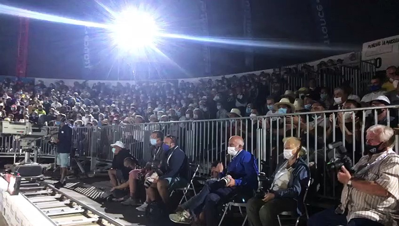 La foule semble soutenir massivement la triplette de Jean Michel Puccinelli