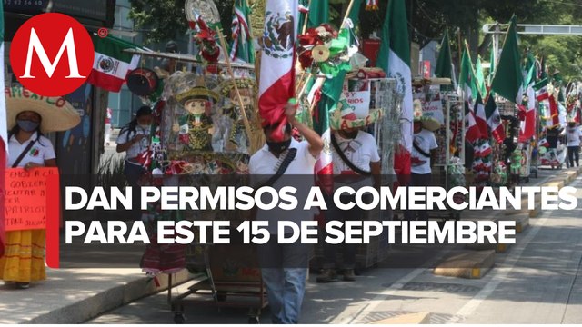 Pese a pandemia, en CdMx comerciantes salen a vender artículos para fiestas patrias