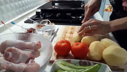 TAVUK SEVERLERİN VAZGEÇİLMEZİ FIRINDA PATATESLİ TAVUK