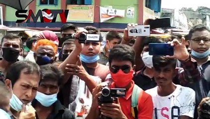 সাতক্ষীরায় প্রধানমন্ত্রীর গাড়ী বহরে হামলাকারীদের দ্রুত বিচারের দাবিতে মানববন্ধন অনুষ্ঠিত