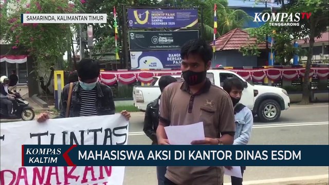 Mahasiswa Aksi Di Kantor Dinas ESDM