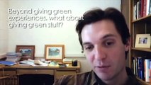 Choosing greener gifts - Green Holidays