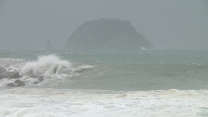 [뉴스큐] 폭우 몰고 온 '마이삭' 떠나자마자 '하이선' 북상...'최악' 태풍 되나 / YTN