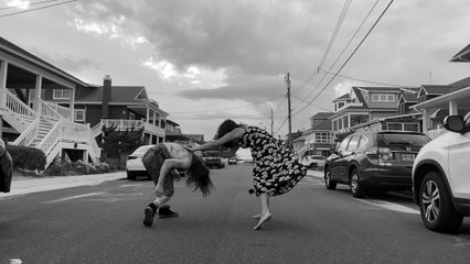 Katia & Marielle Labèque - Philip Glass: Les enfants terribles: Paul is dying