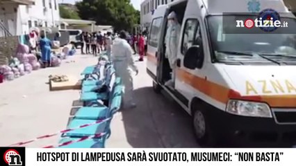 Migranti, hotspot di Lampedusa saranno svuotati: l'accordo tra Conte e Musumeci
