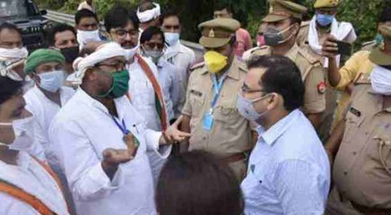 किसानों से मिलने अयोध्या जा रहे थे अजय कुमार लल्लू, बाराबंकी पुलिस ने लिया हिरासत में