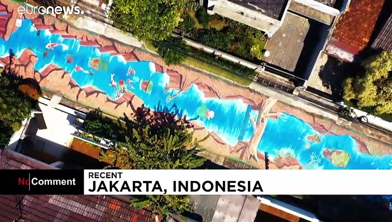 Indonesien: 3D-Fluss 'fließt' durch Straße in Jakarta