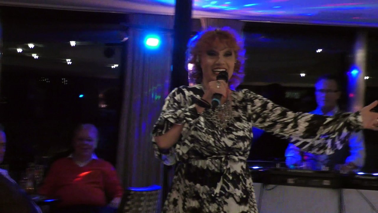 „Showcase Night“ mit SARAH LAUX  auf der MS Joy am 22.08.2020