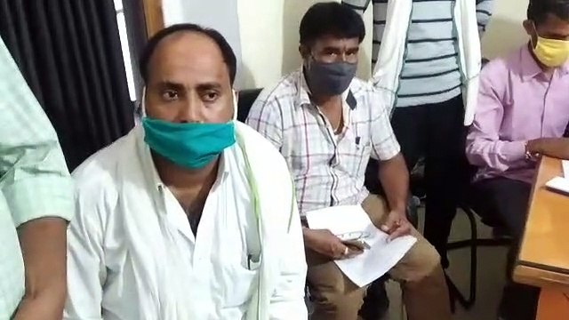 -15 हजार रुपए की रिश्वत लेते ग्राम विकास अधिकारी गिरफ्तार