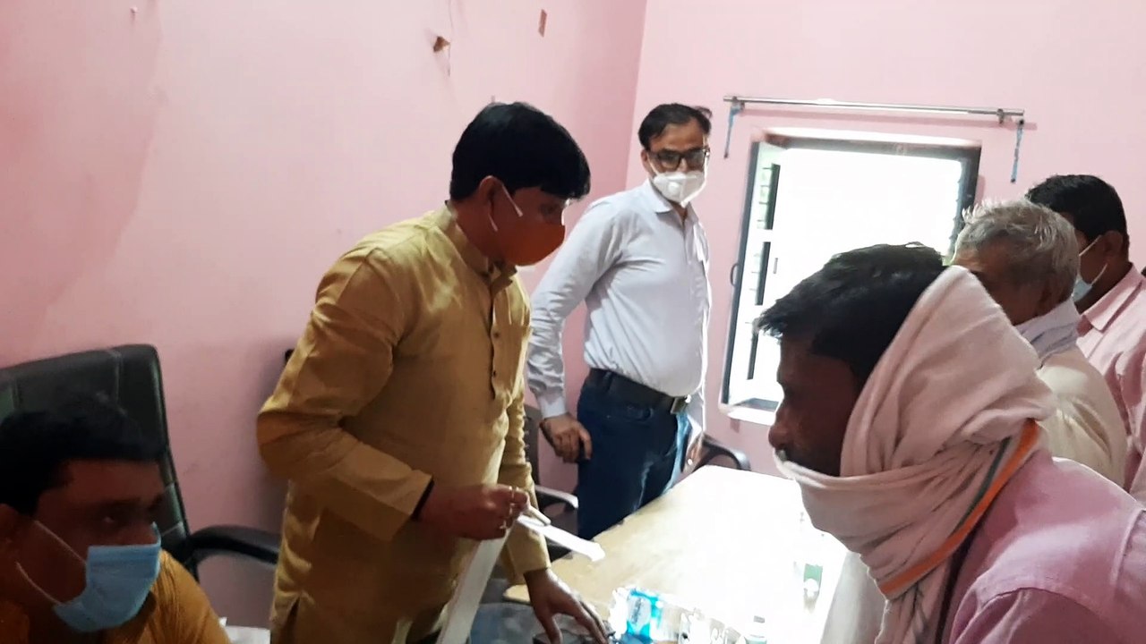 भाजपा विधायक ने सुनी सैकड़ों लोगों की जन समस्याएं