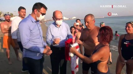 Barış için kulaç attılar! KKTC'den Mersin'e yüzdüler