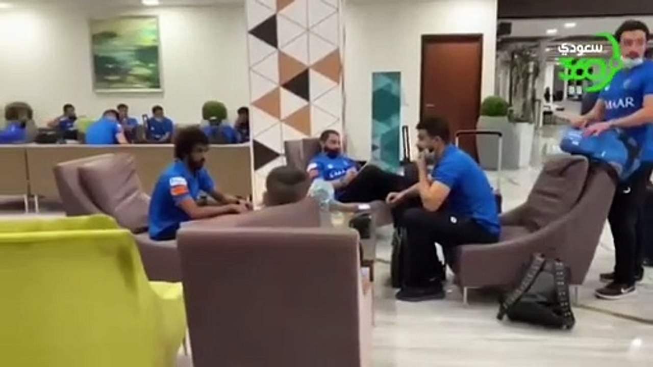 لقطات خاصة لسعودي 360 من تجمع لاعبين النصر والهلال قبل الإقلاع إلي جدة والطائف