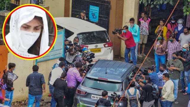 Sushant Singh Rajput: Rhea और Showik के घर NCB की छापेमारी, Drug Chat देखकर लिया action |FilmiBeat