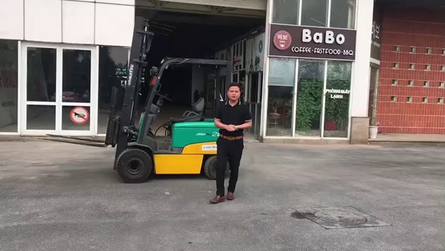 Xe nâng điện 2.5 tấn Komatsu. Đẳng cấp vượt trội với ắc quy Lithium