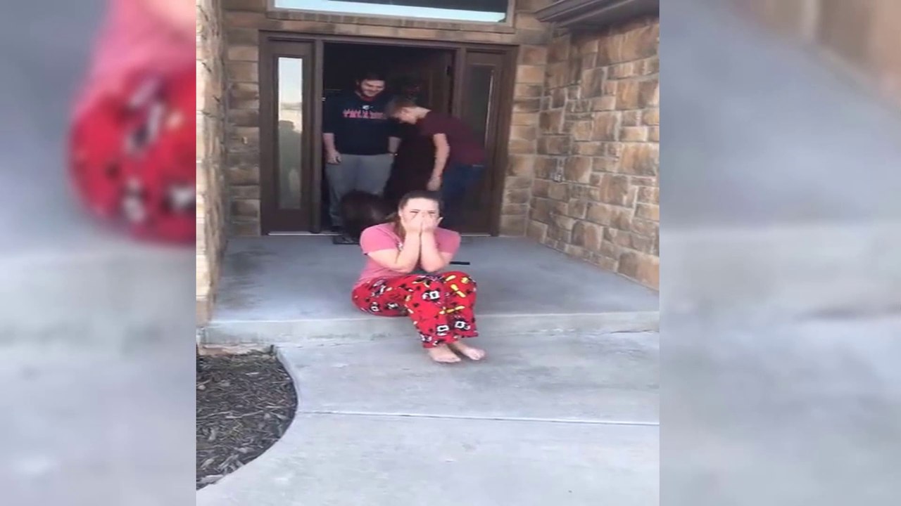 r/gifs | Daily juicy gifs memes | Funny Meme Gifs Showing That Daily you laugh | Gifs | Funny Video