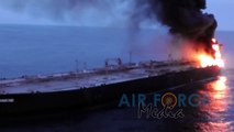 سفن حربية تشارك في إخماد حريق على ناقلة نفط قبالة سواحل سريلانكا