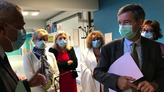 Des élèves porteurs de handicap et des valides dans une même classe à Saint-Etienne