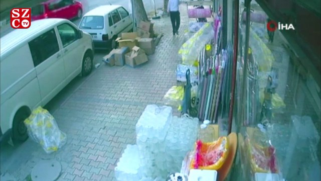 Mermer parçasını altın sarısı folyo ile sararak 3 kişiyi dolandırdılar