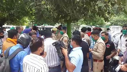 आगरा: थानेदार के बयान से हिंदुत्व में हिंदूवादीयों में आक्रोश