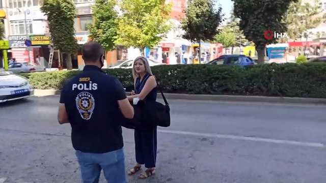 Maske takmayan kadının kendisini uyaran polis ile ilginç diyaloğu: “Yemin et ceza yazmayacaksın, söz ver”