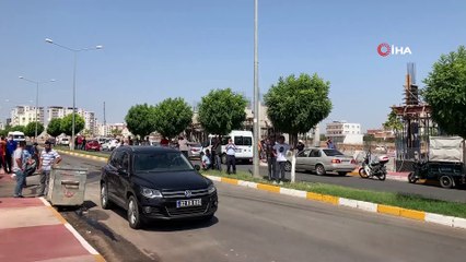 Video herunterladen: Adıyaman'da 10 katlı binada yangın: 3 itfaiye eri dumandan etkilendi