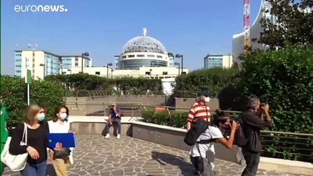 Berlusconi: infezione polmonare blanda, ma situazione è confortante