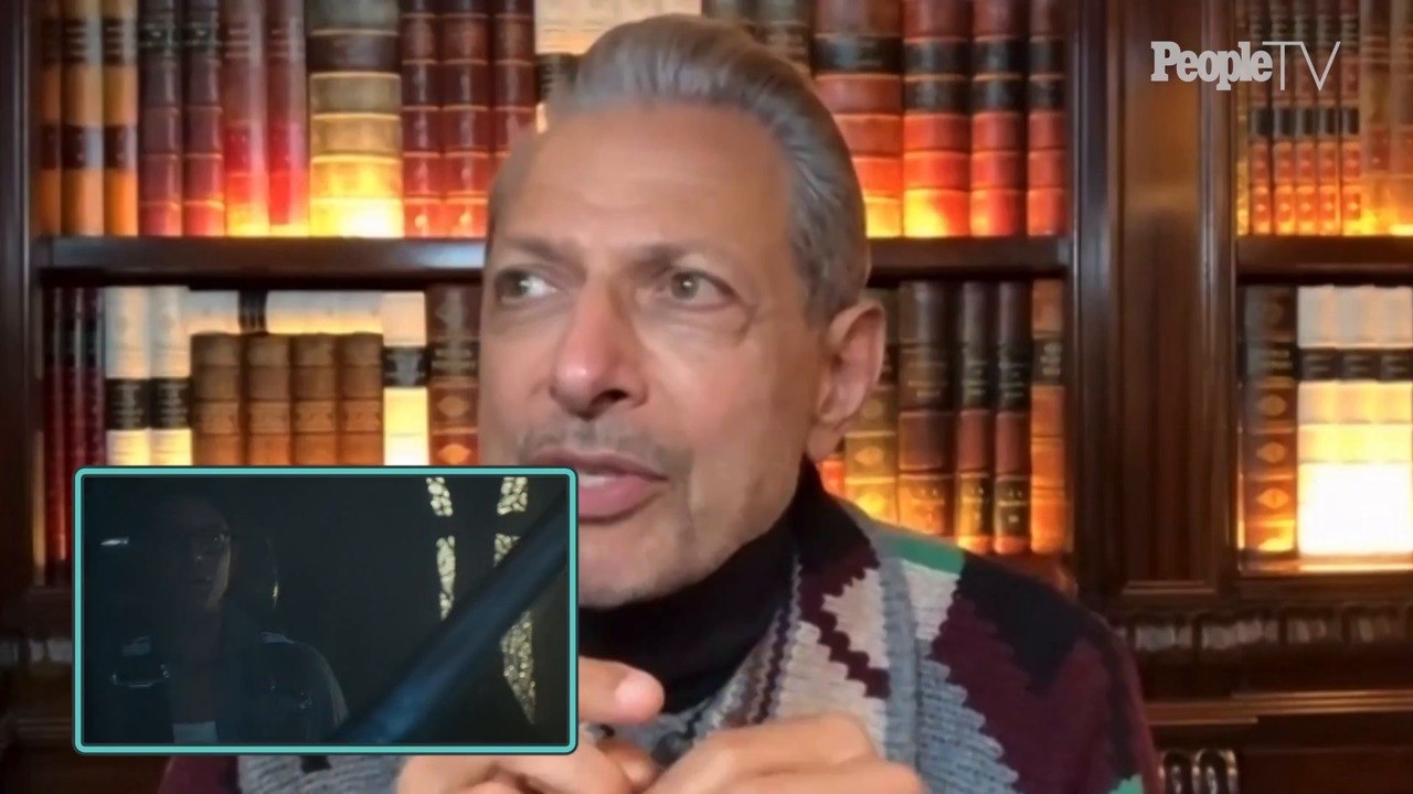 ‘Independence Day’ Co-stars Jeff Goldblum and Will Smith Saw a Super Bowl Game Together!