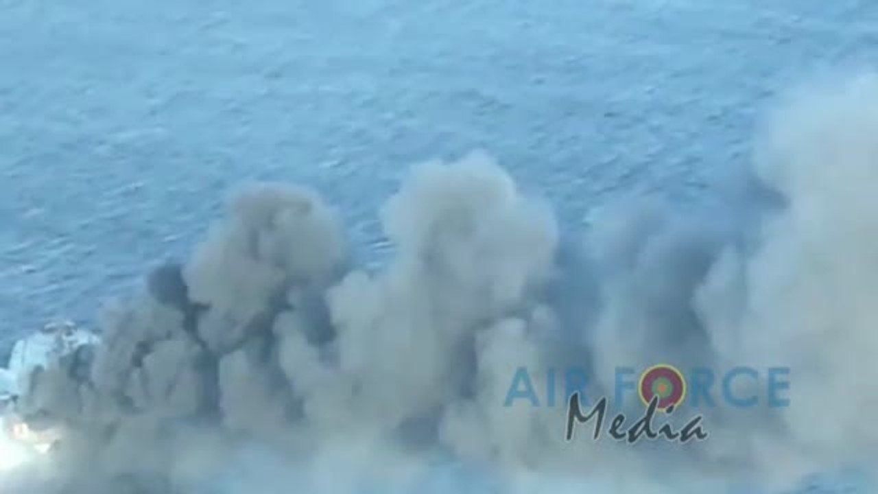 El incendio de un petrolero frente a Sri Lanka podría provocar una marea negra en el océano Índico