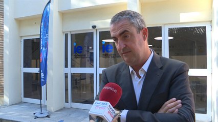 IE Business School ve "sorpresiva" la fusión de Caixabank y Bankia