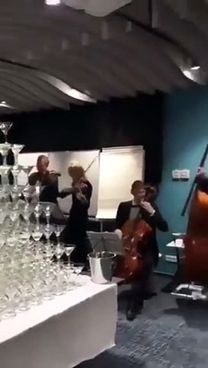 Une fontaine de champagne un peu bancale... raté