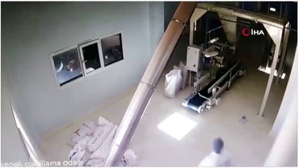 Mühendisin feci sonu! Metrelerce yükseklikten düştü | Video