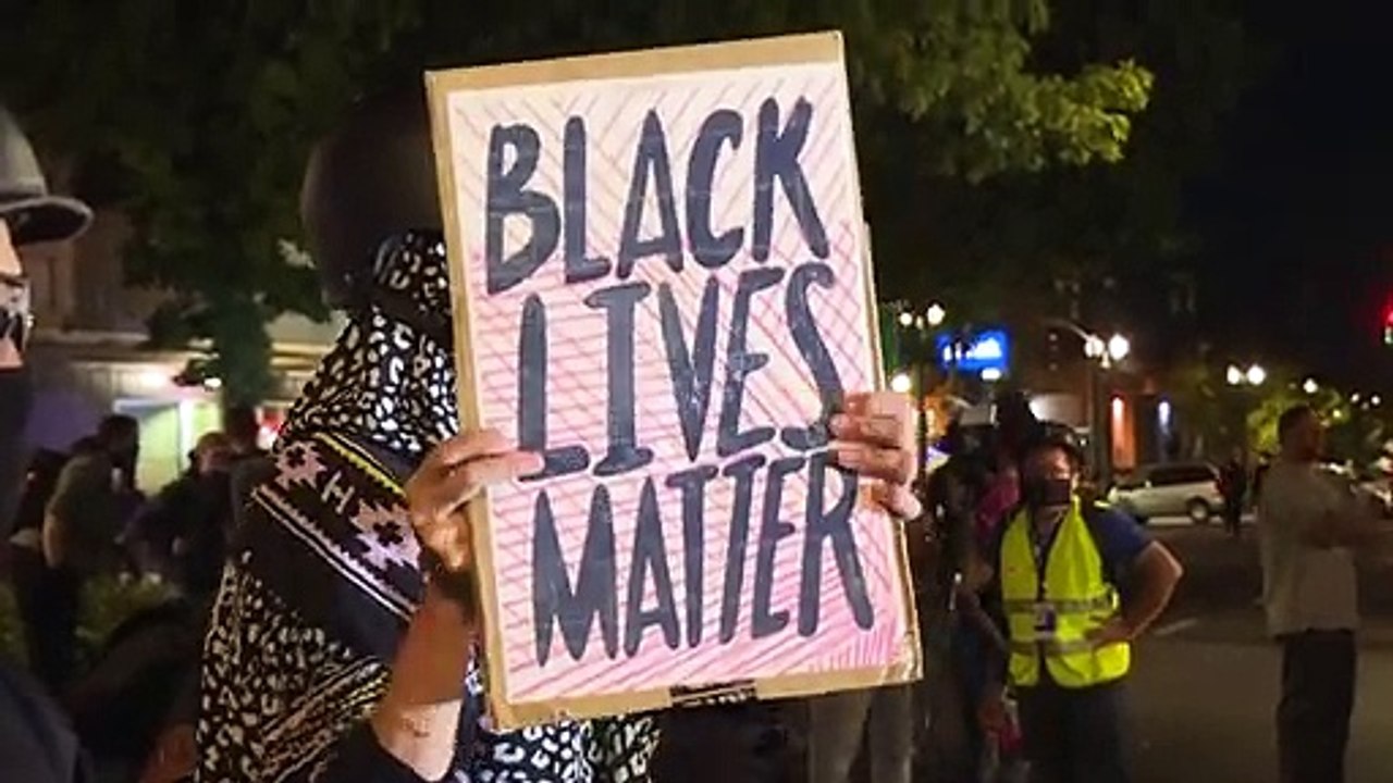 Cem dias de protestos em Portland