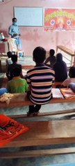 परिषद की पाठशाला में बच्चों को मुफ्त में दी जा रही है शिक्षा