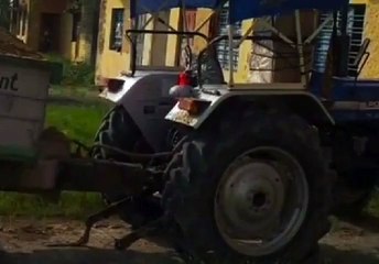 पुलिस ने अवैध खनन कर रहे ट्रैक्टर को किया जब्त