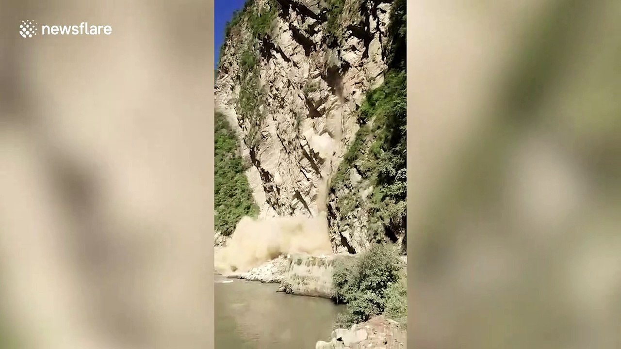 Massive landslide disrupts traffic on highway in northern India