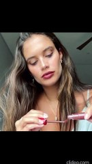 Sara Sampaio Lipstick