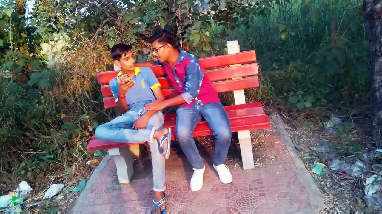 Nokia_vs_iphone_|kalakar_launde|(720p)