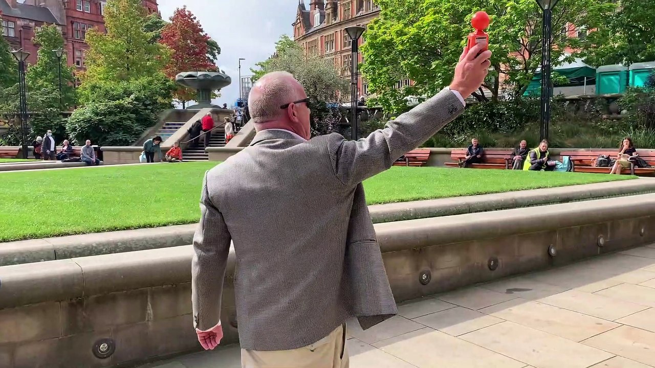 Piers Corbyn leads anti-mask/lockdown protest in Sheffield Peace Gardens