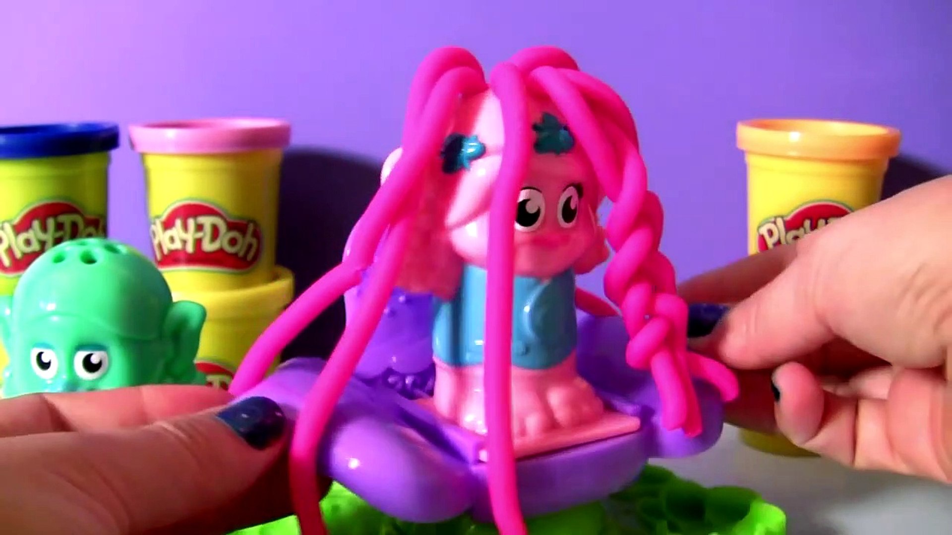 Play-Doh Trolls Press ‘n Style Salon