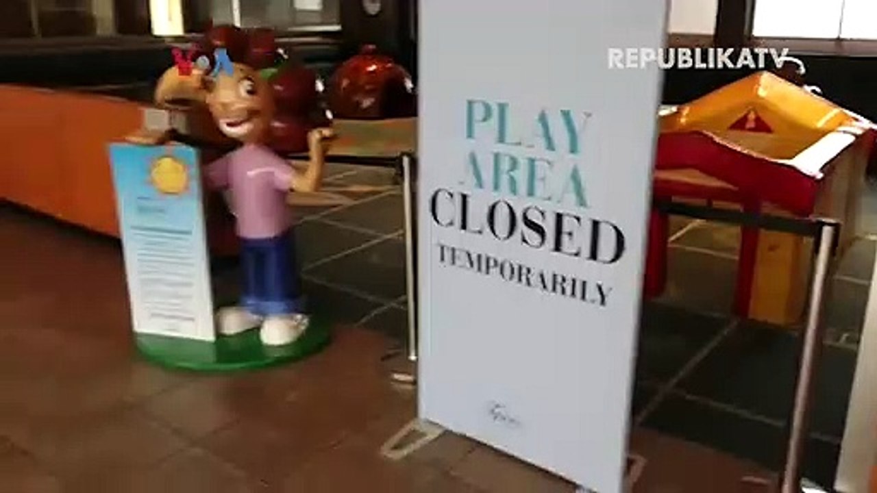 Mal atau pusat perbelanjaan di Amerika Serikat