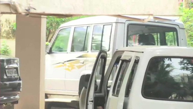 Sushant Case: NCB in action, officer reaches Rhea's house