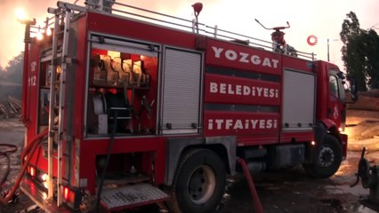 Yozgat'ta kereste fabrikası yanarak kül oldu