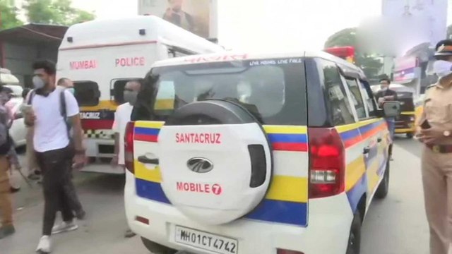 Rhea leaves for NCB office, Mumbai Police escort her car