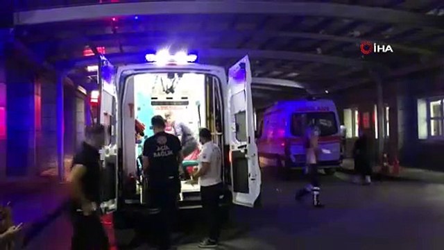 Kıskançlık krizine girdi, balkonda eşini 9 yerinden bıçakladı