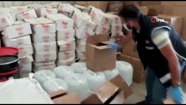 Adana’da bin 10 litre kaçak içki ve 300 litre etil alkol ele geçirildi